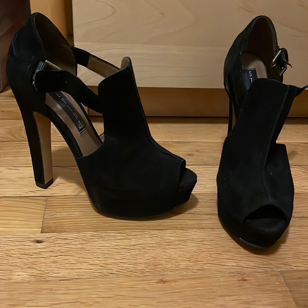 Steve Madden heel